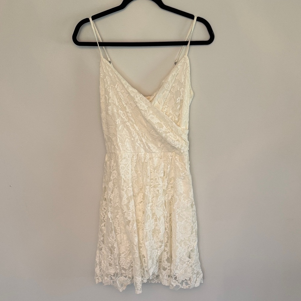 Elegant Lace Spaghetti Strap Dress